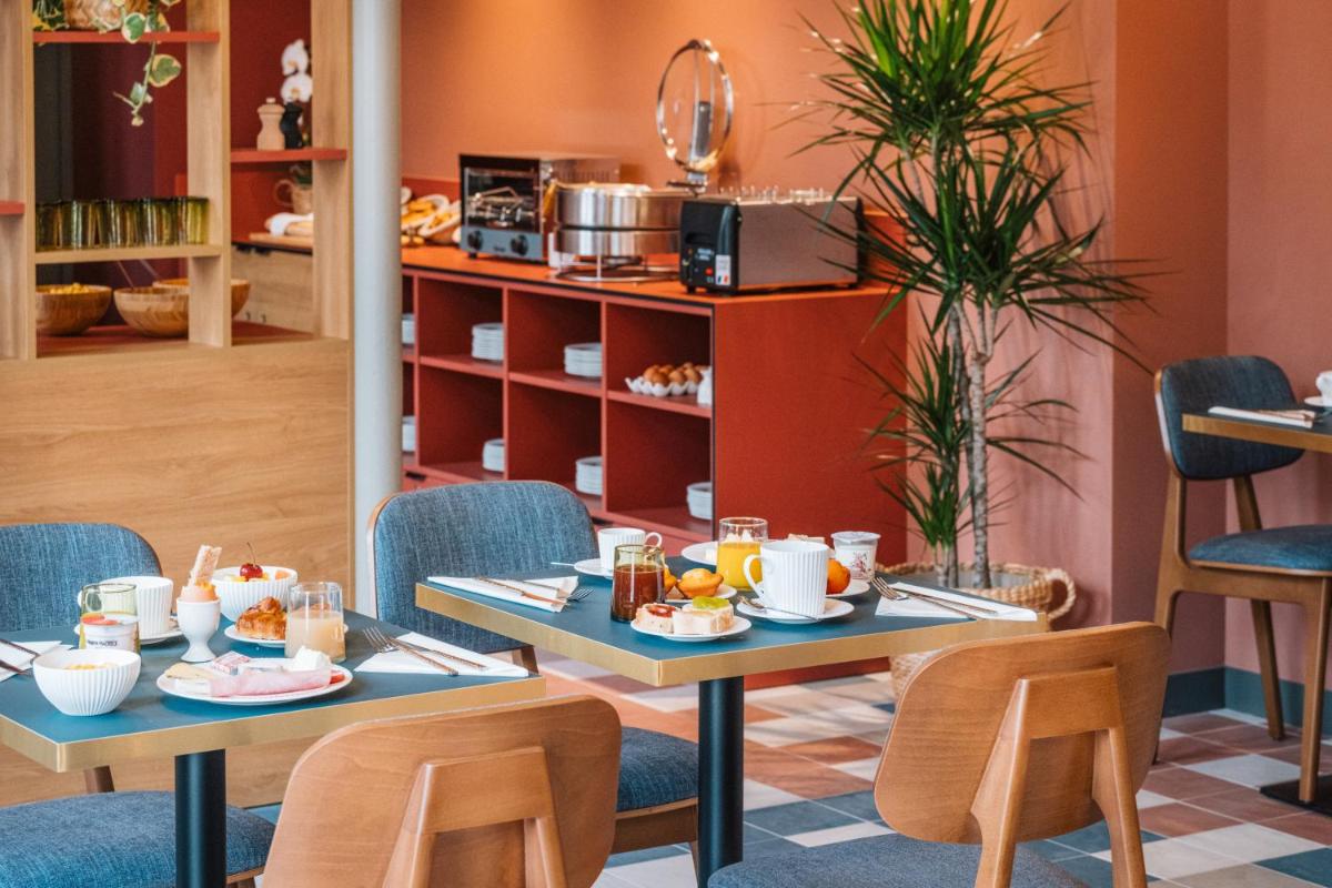 Nourriture dans l'hôtel ou à proximité
