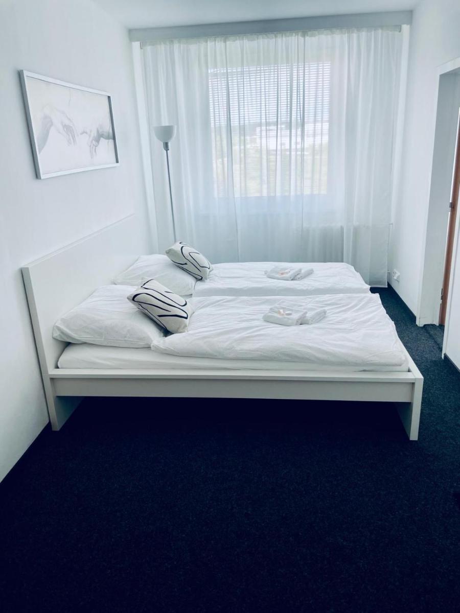 Apartmány Bryksova - Housity