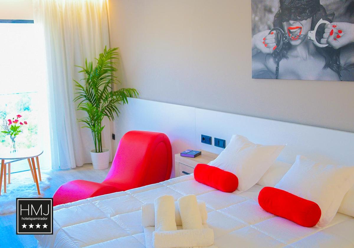 Cama o camas de una habitación en Hotel Spa Mirador