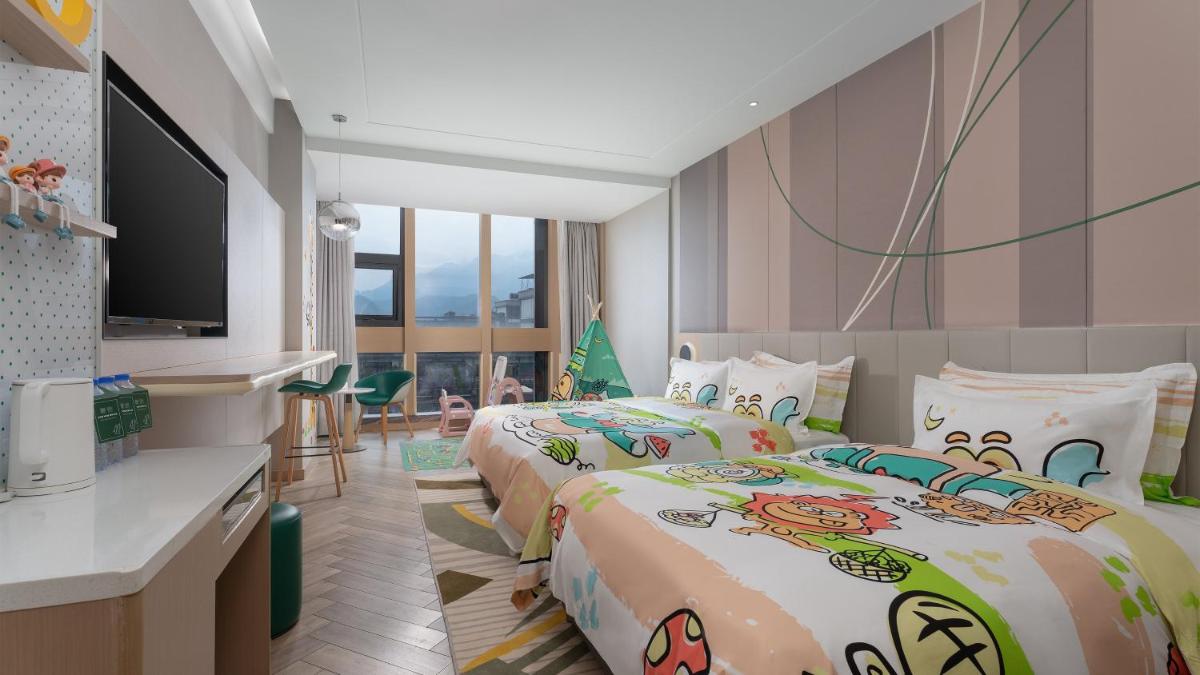 Holiday Inn Dujiangyan Ancient Town by IHG - Housity