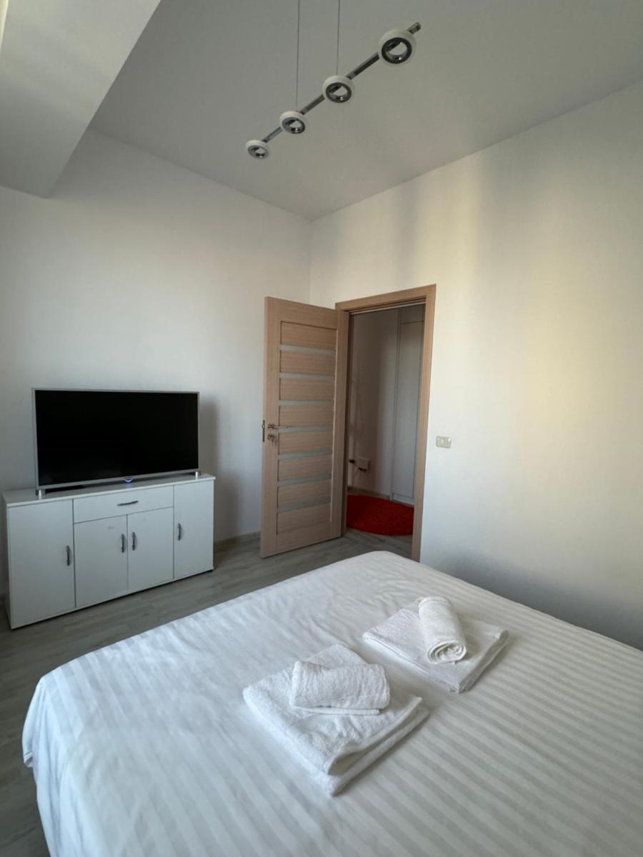 Sea Breeze Apartament - Housity