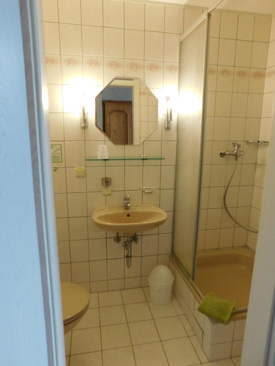 Hotel SchwarzaBurg - Housity