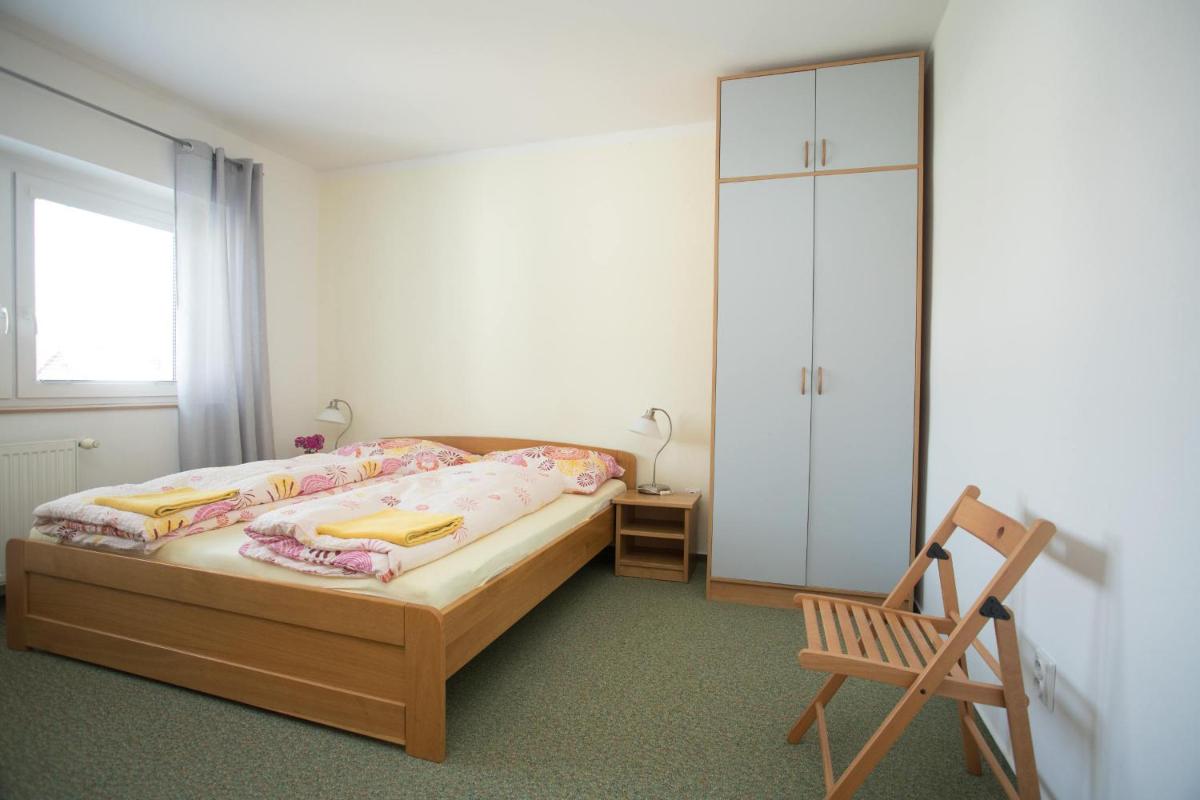Penzion Garni - Housity