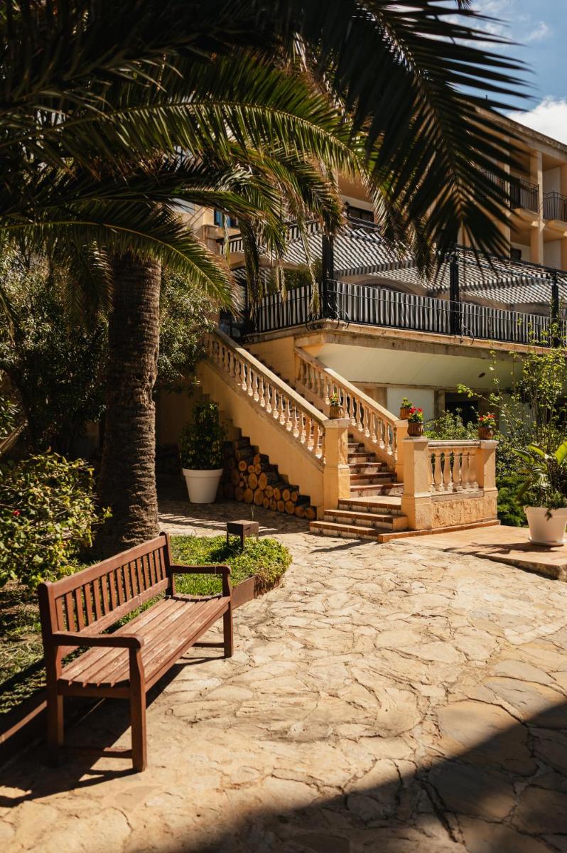 Jardín al aire libre en Secrets Mallorca Villamil Resort & Spa - Adults Only (+18)