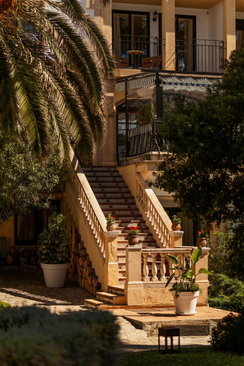 Jardín al aire libre en Secrets Mallorca Villamil Resort & Spa - Adults Only (+18)
