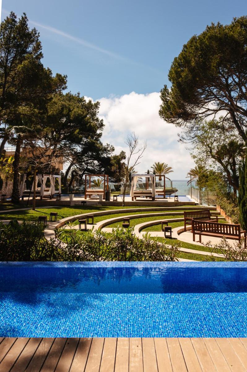 Piscina en o cerca de Secrets Mallorca Villamil Resort & Spa - Adults Only (+18)