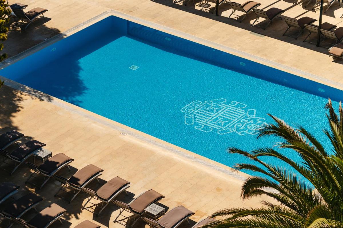 Piscina en o cerca de Secrets Mallorca Villamil Resort & Spa - Adults Only (+18)