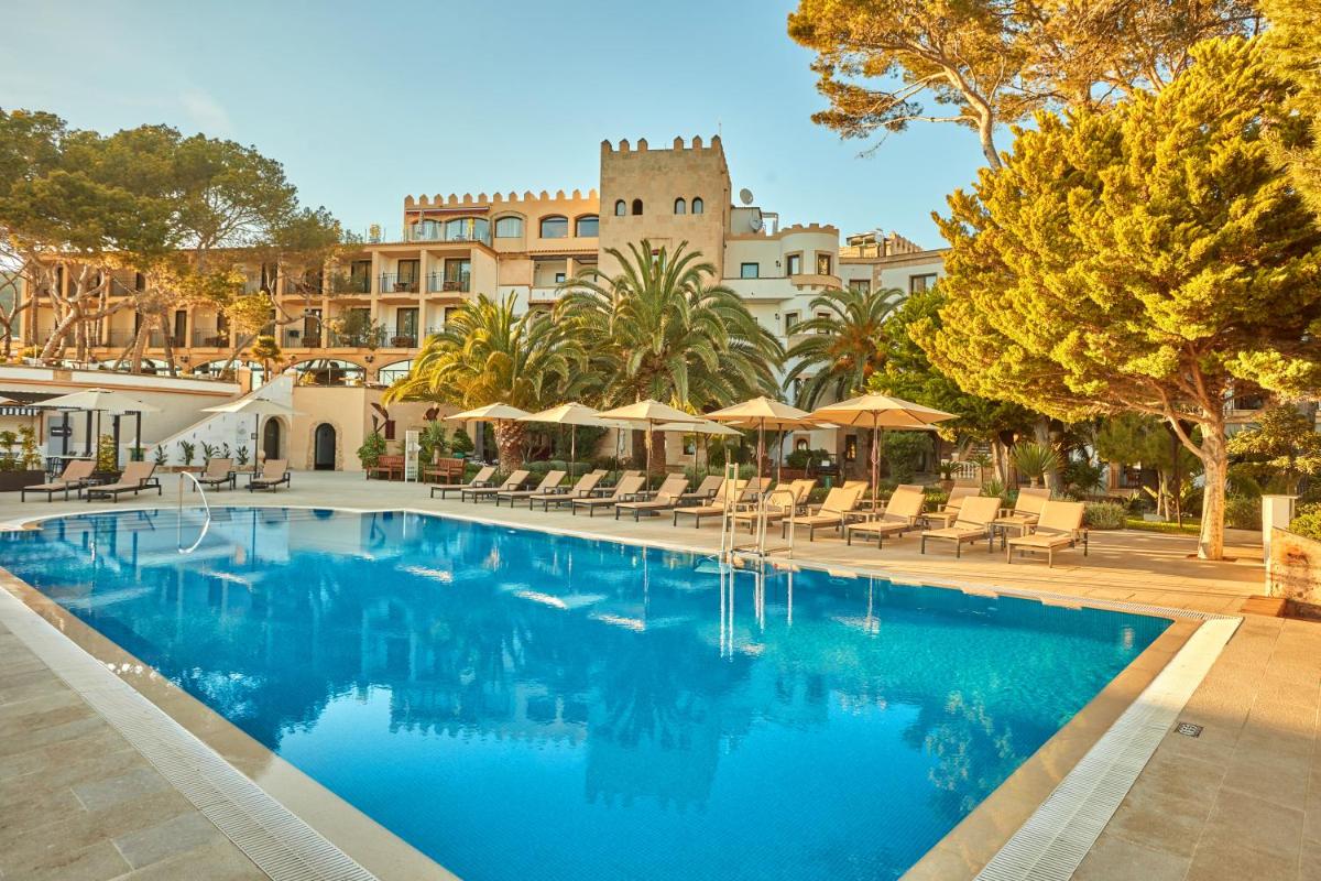 Piscina en o cerca de Secrets Mallorca Villamil Resort & Spa - Adults Only (+18)