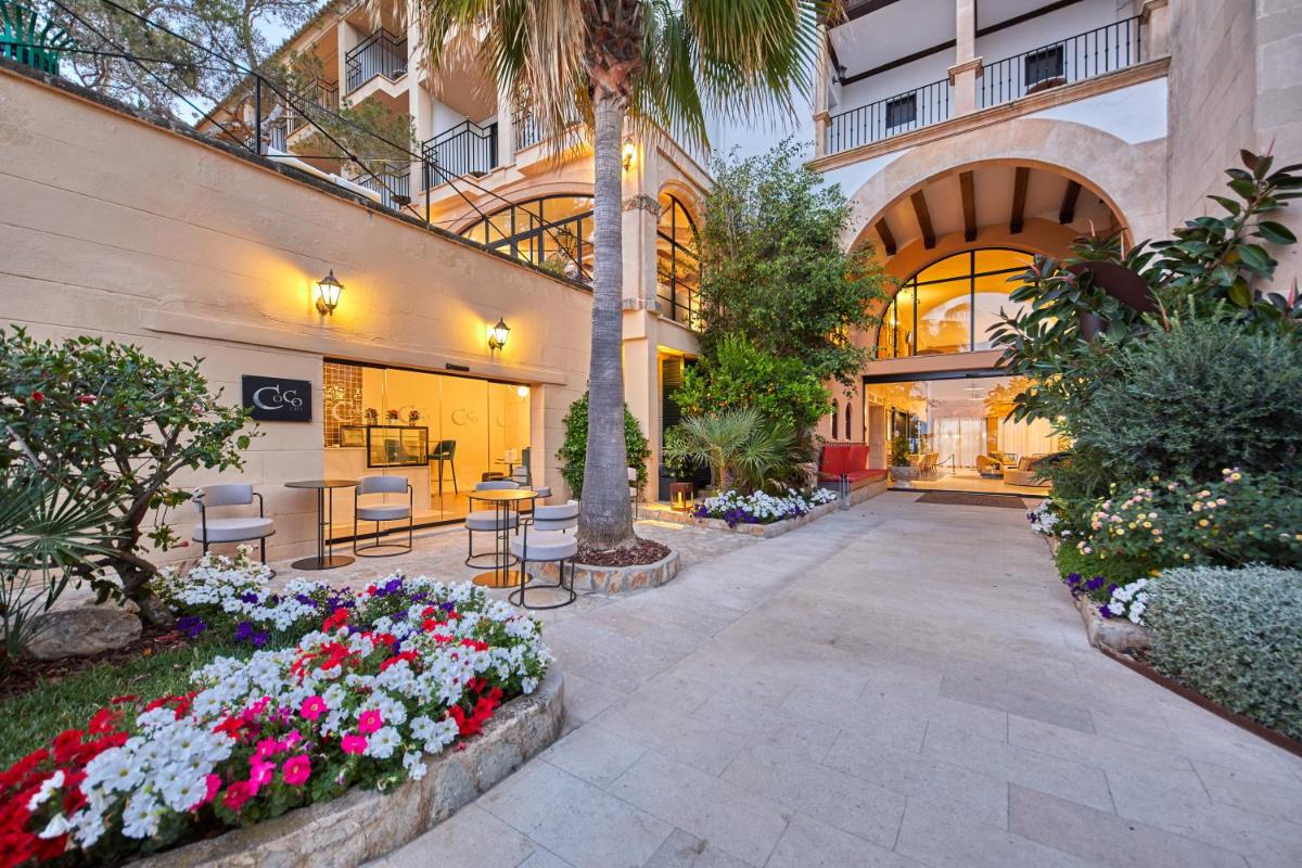 Jardín al aire libre en Secrets Mallorca Villamil Resort & Spa - Adults Only (+18)
