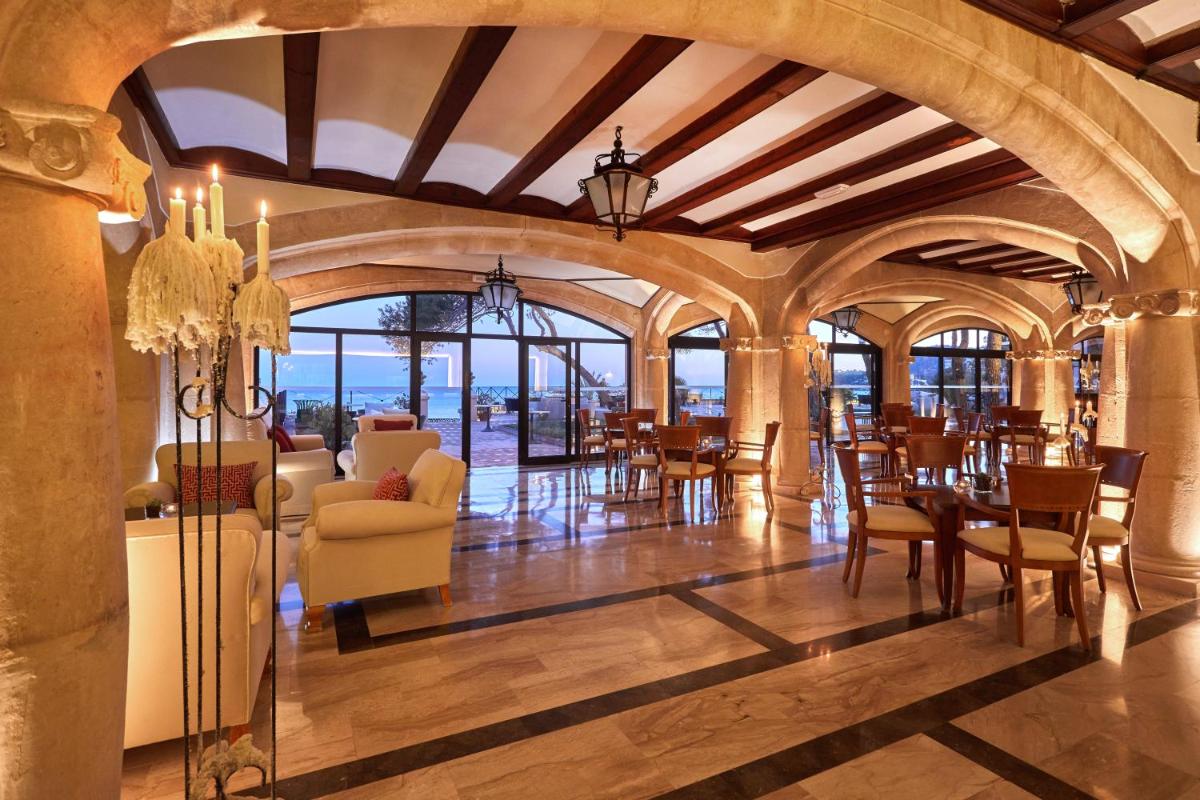 Zona de estar de Secrets Mallorca Villamil Resort & Spa - Adults Only (+18)