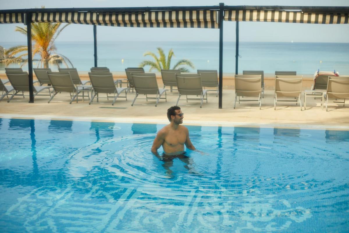 Piscina en o cerca de Secrets Mallorca Villamil Resort & Spa - Adults Only (+18)