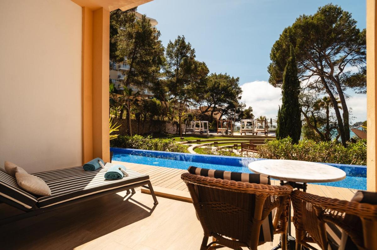 Piscina en o cerca de Secrets Mallorca Villamil Resort & Spa - Adults Only (+18)