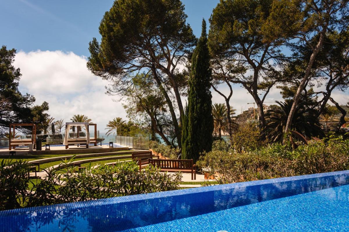Piscina en o cerca de Secrets Mallorca Villamil Resort & Spa - Adults Only (+18)