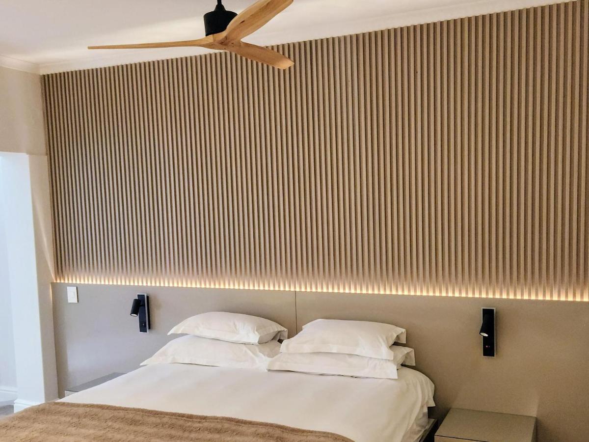 Blue Views Studio Apartments - Housity