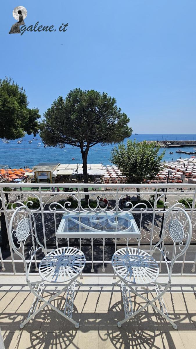 Galene - Beachfront in Costa d'Amalfi - Housity
