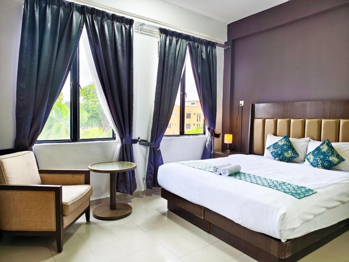 Salaam Suites Hotel - Housity