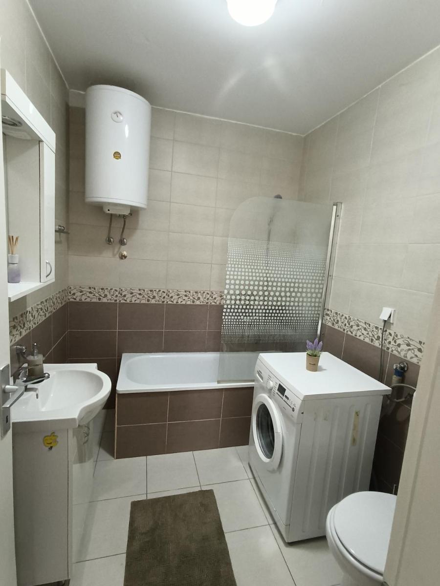 Top Center Apartment - Hizvo