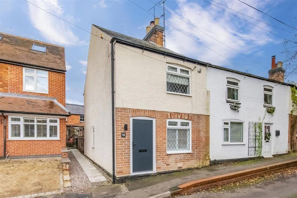 Stylish Little Bowden Retreat - Market Harborough - Housity