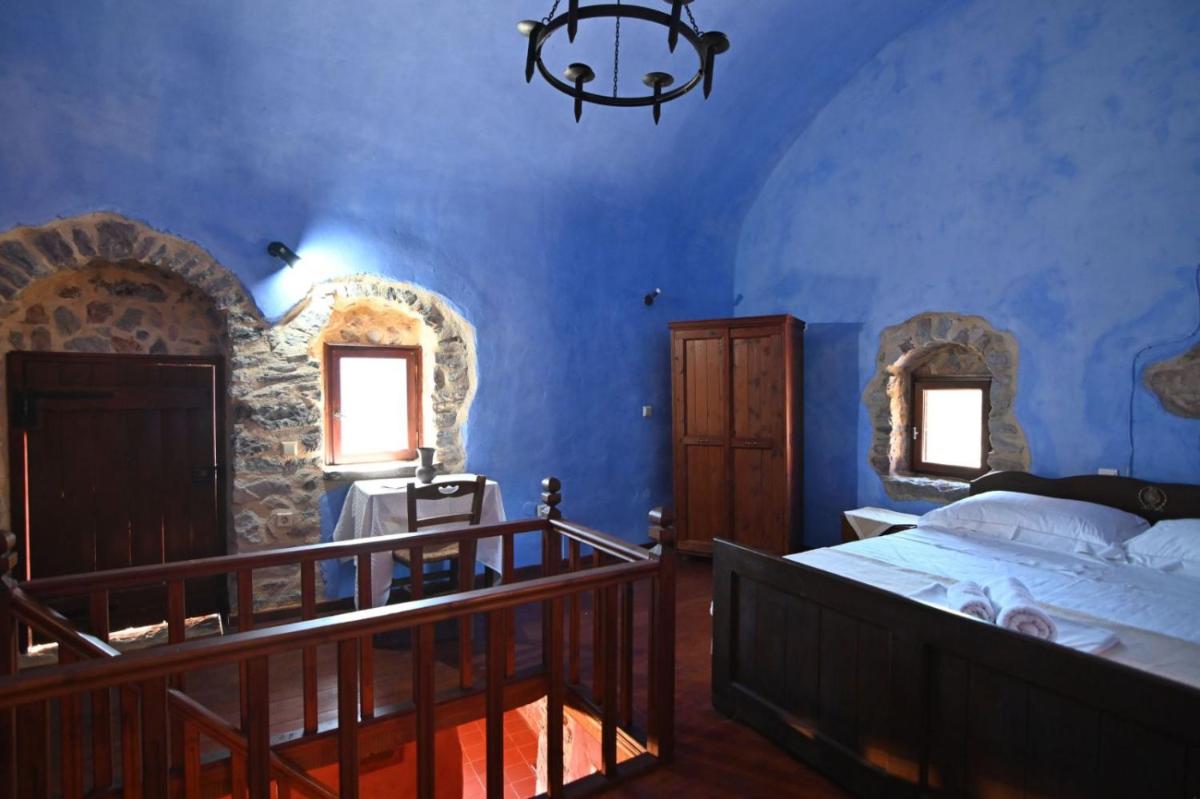 Spilia - Housity