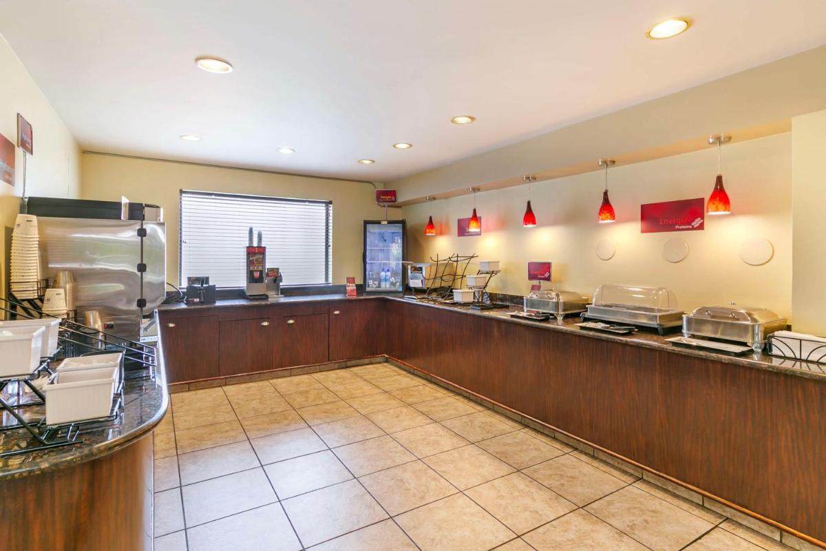 Best Western Plus Orchid Hotel & Suites - Housity