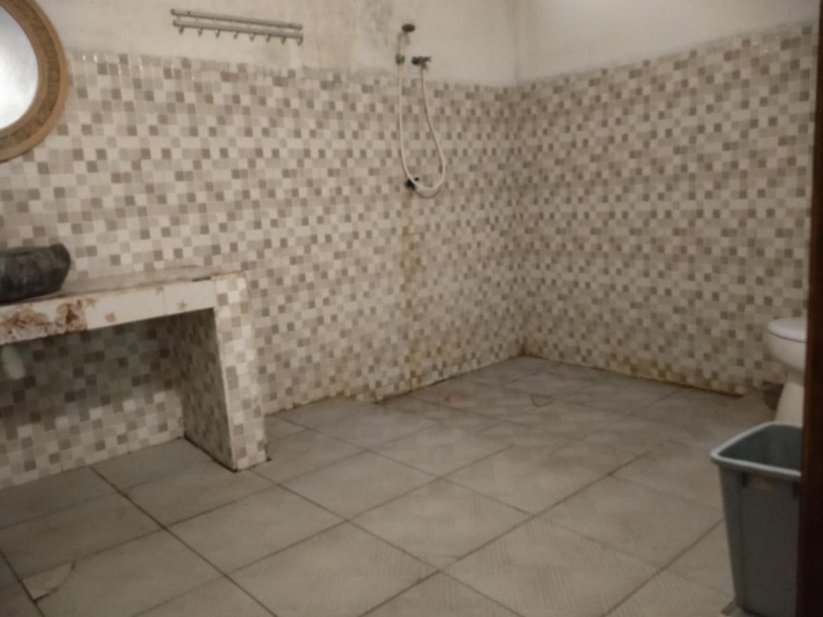 Dua Nina 2 Guesthouse - Housity