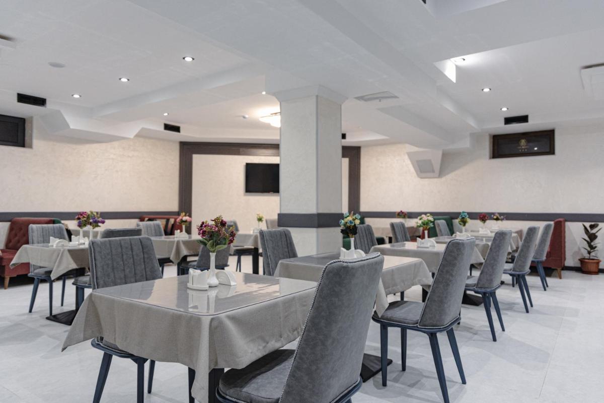Art Royal Hotel - Housity