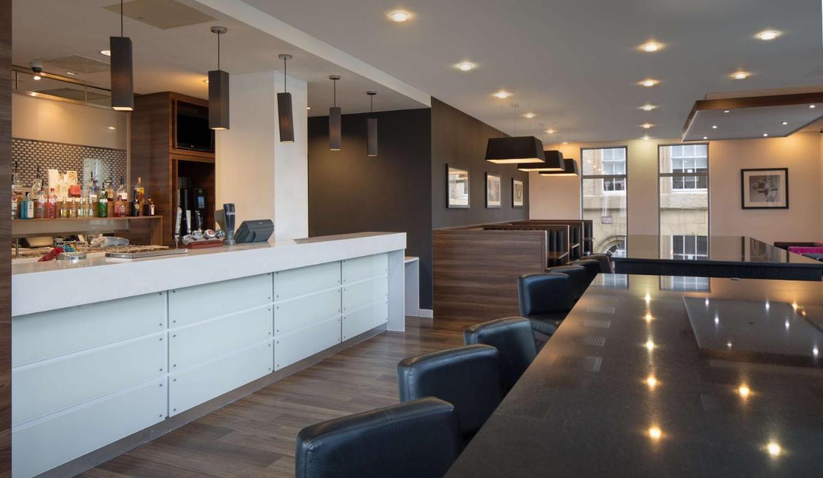 Hampton by Hilton York - Housity