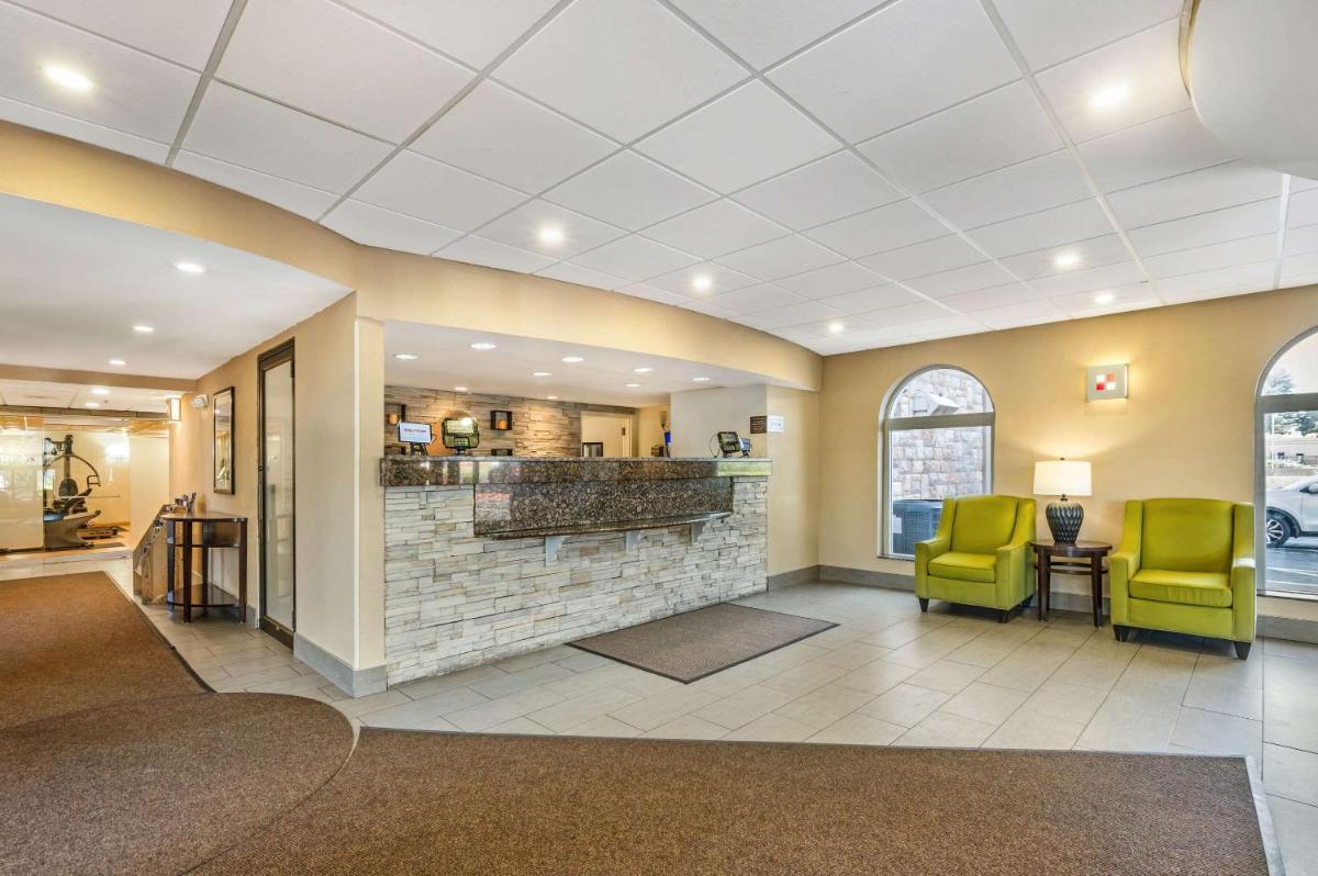 Comfort Inn & Suites East Hartford - Hartford - Housity