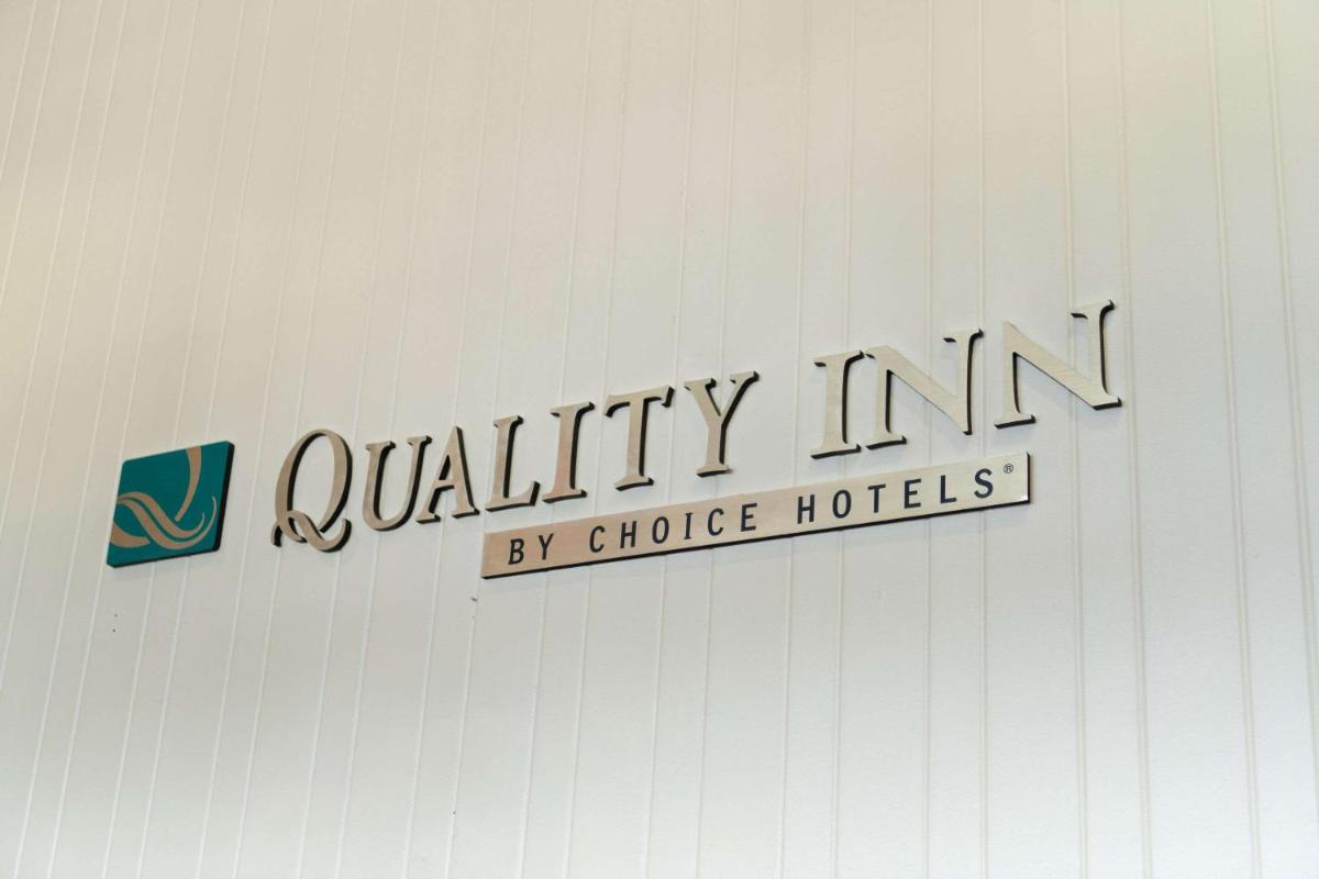Quality Inn & Conference Center - Housity