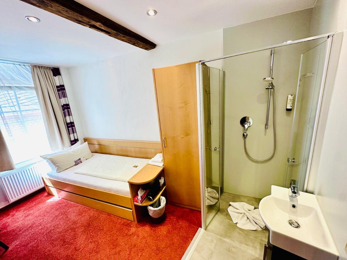 Hotel Weinhof - Housity