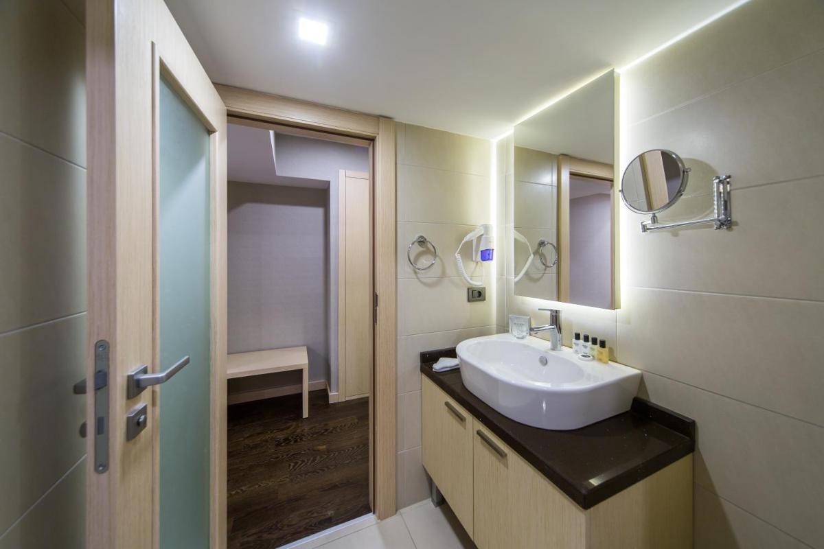 Monapart Hotel Istanbul Mecidiyekoy - Housity