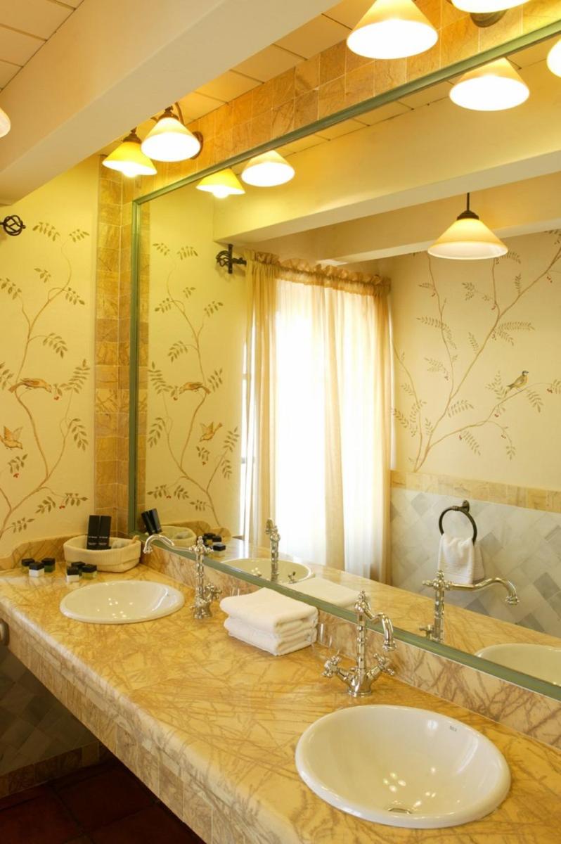 Hacienda Montija Hotel - Housity
