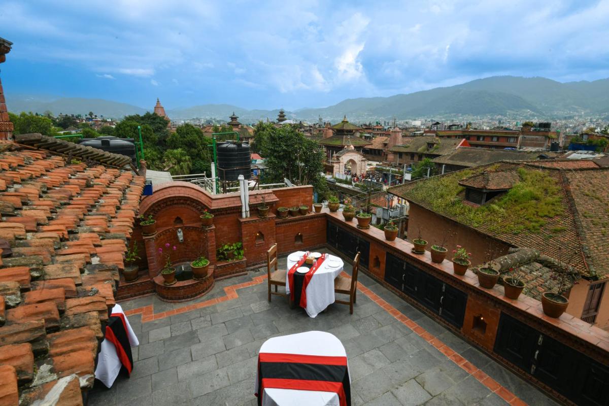 Indrayani Boutique Hotel & Cafe - Housity