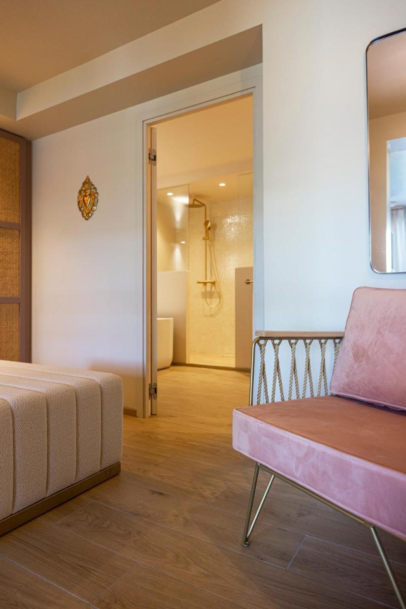 Coin salon dans l'établissement Hotel Riva Beach