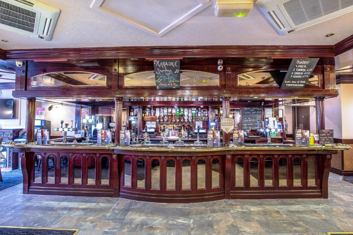 Globe Inn - Housity