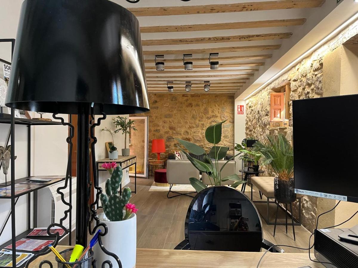 Hotel LASCASAS& ARTE - Housity
