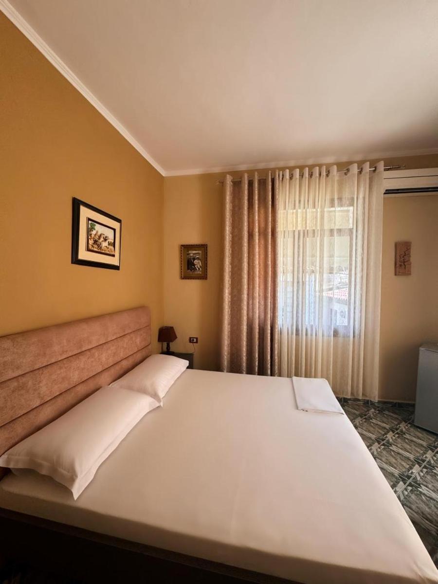Twins Villa Mangalem - Housity