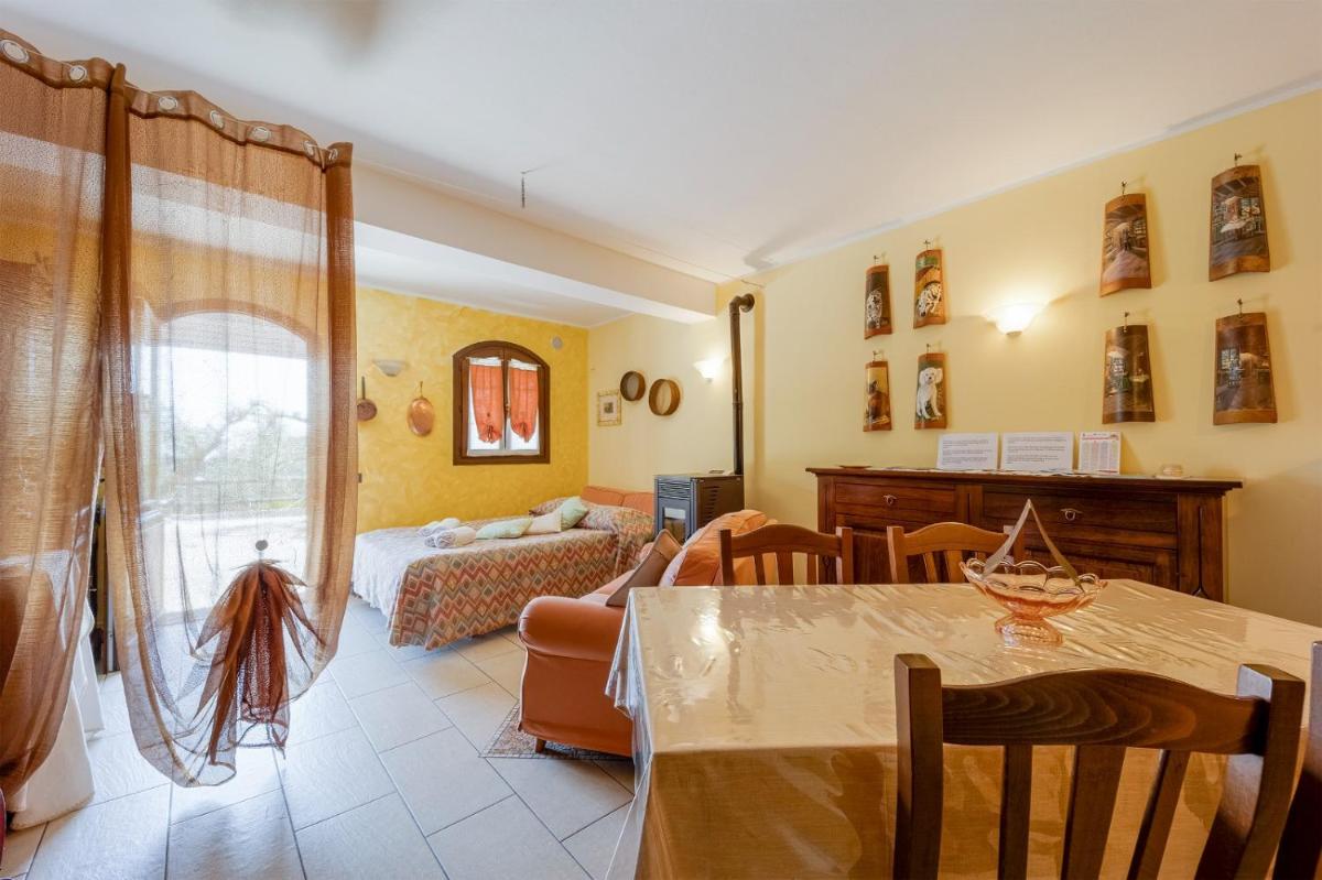 LA TAVERNA tra gli ulivi - Housity