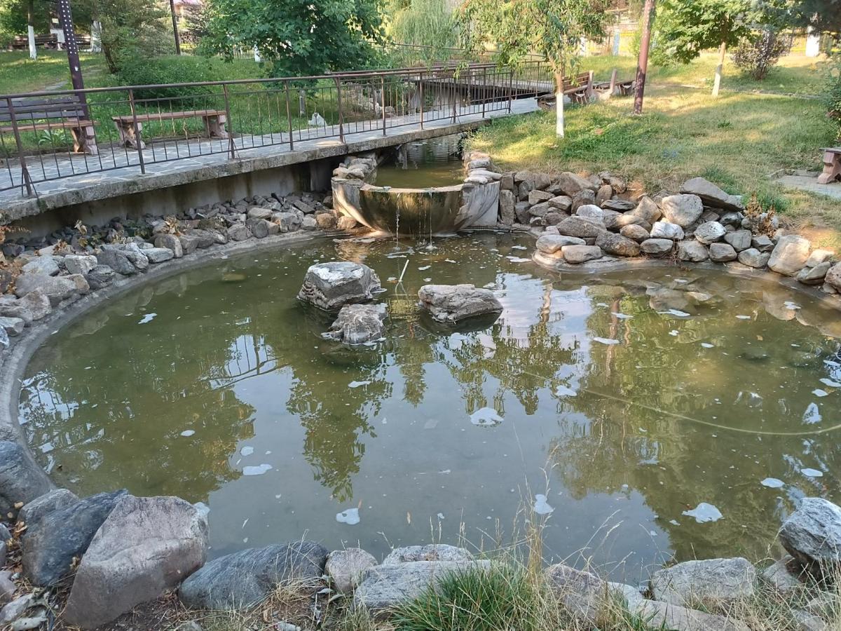 Студио Еми - Housity