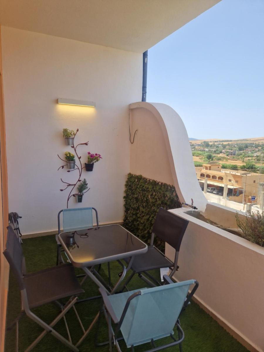 Nefza tabarka - Housity