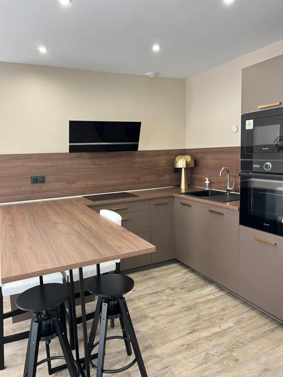 Les Capucins - Housity