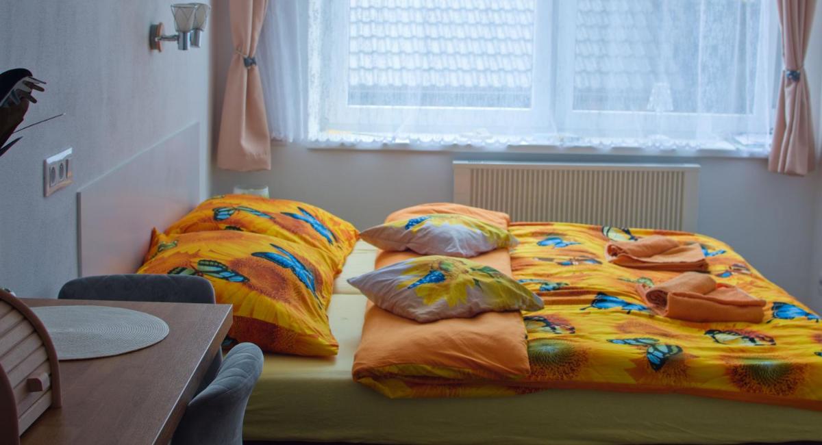 Apartmán U dvou slunečnic - Housity