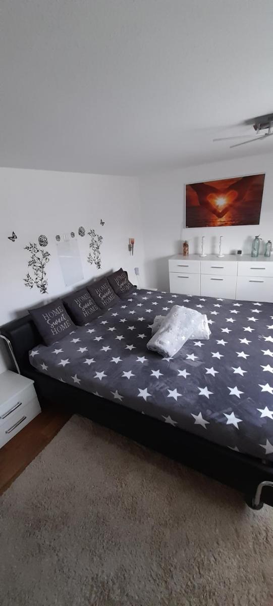 Ferienwohnung mit kleinem Garten - Housity