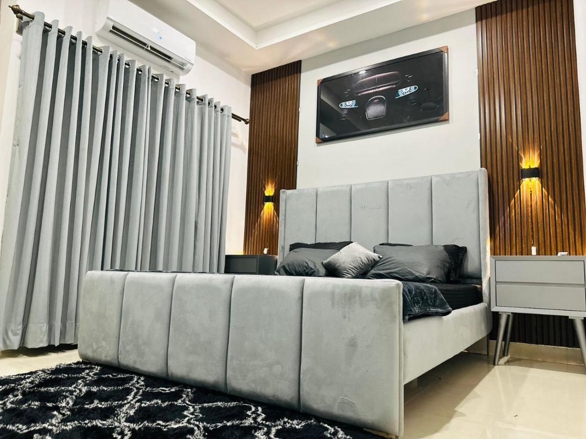 Suitetrails - 1BHK Furnished Apartment River Hills Bahria Town