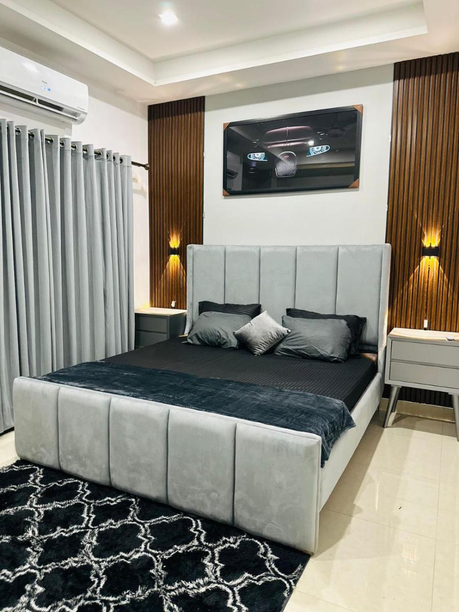 Suitetrails - 1BHK Furnished Apartment River Hills Bahria Town