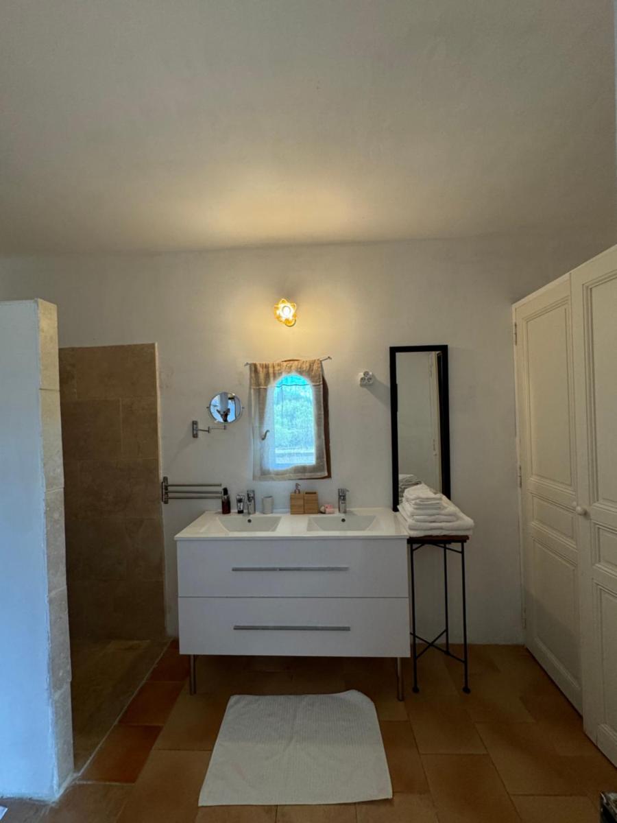 Chambre d'hôte au cœur de la Provence Eygalieres - Housity