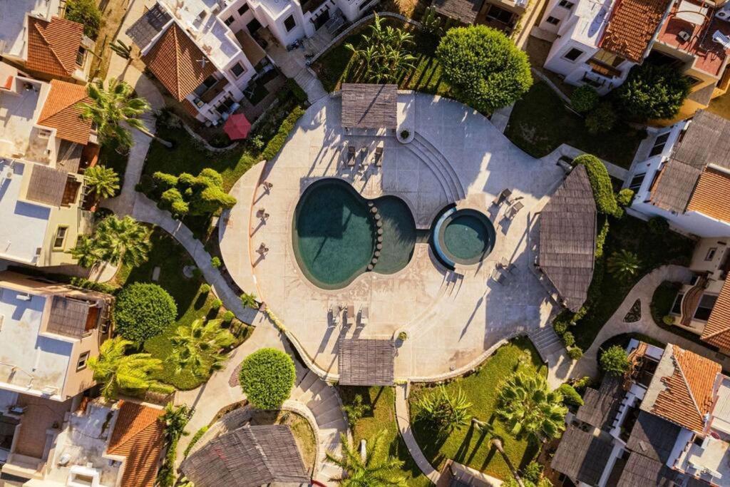 Luxury Ocean View Villa - Housity