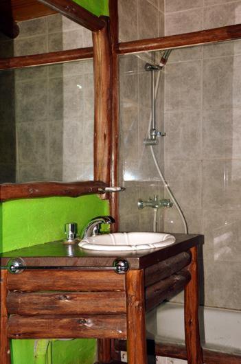 Cabañas Los Arroyitos - Housity