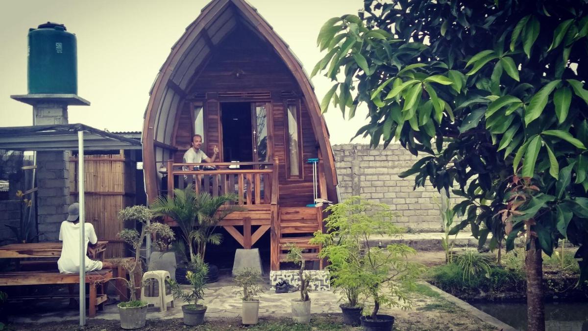 Villa Bamboo Bujak Permai - Housity