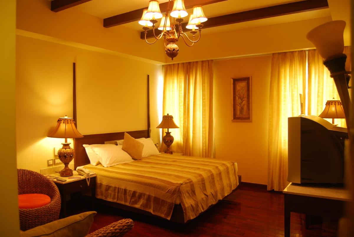 Hassan Ashok - Housity